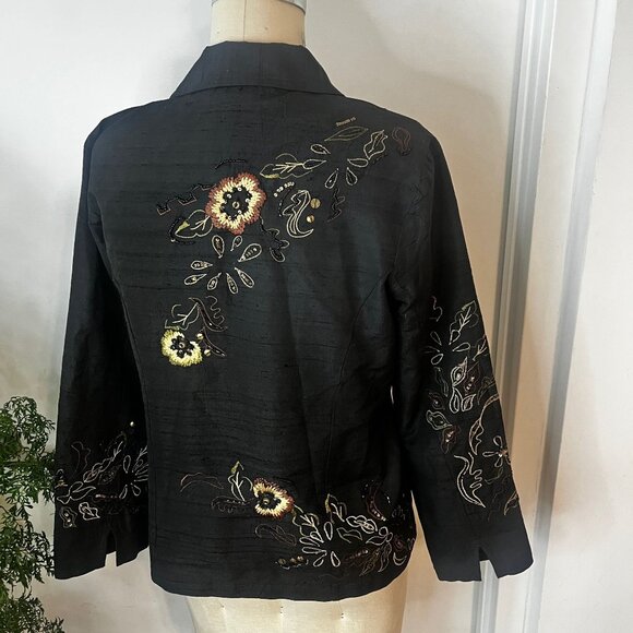 Laura Ashley Black Embroidered and Beaded Floral Print Raw Silk Blend Jacket Siz - Picture 2 of 8